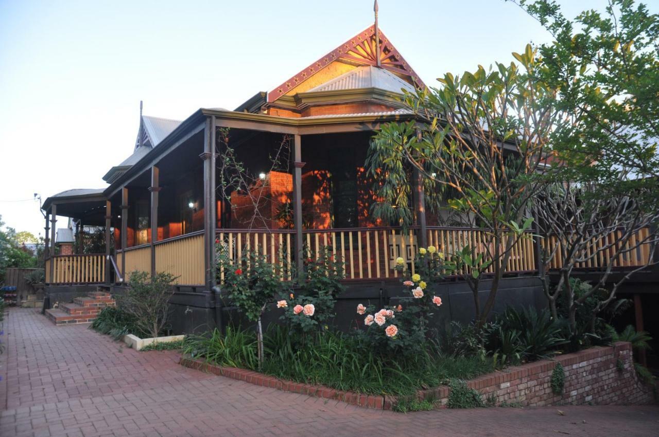 珀斯 吉尔福德河度假旅馆酒店 外观 照片